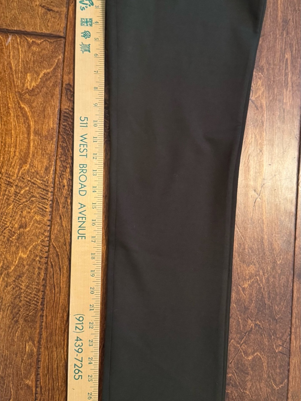 Quince Lot of 2 ultra stretch ponte straight leg pants Medium - Picture 6 of 11